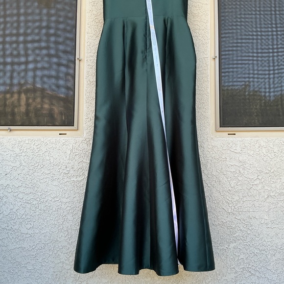 NWT Alfred Sung Winslet Satin Fit & Flare Maxi Dress Shoulder Bows Size 14 D868 - Picture 10 of 13